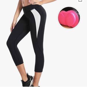 NWT Padded Bicycle Yogi  Leggings Black and White Size XL